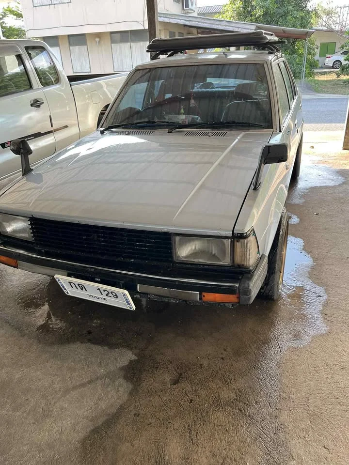 Toyota Crown VIII (S130) 3