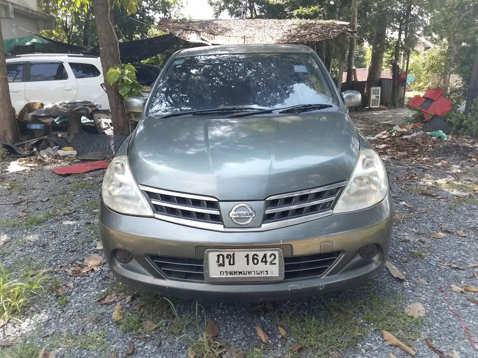 2010 Nissan Tiida I (C11) 3