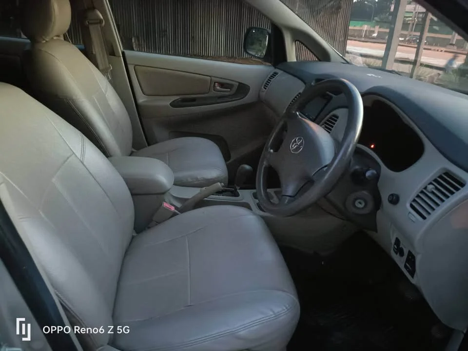2009 Toyota Innova I 3