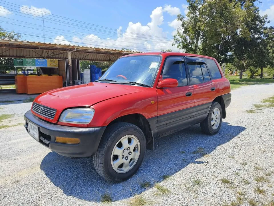 1996 Toyota RAV4 I 3