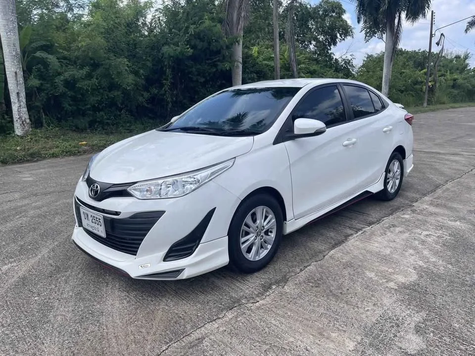 2018 Toyota Yaris ATIV III 2