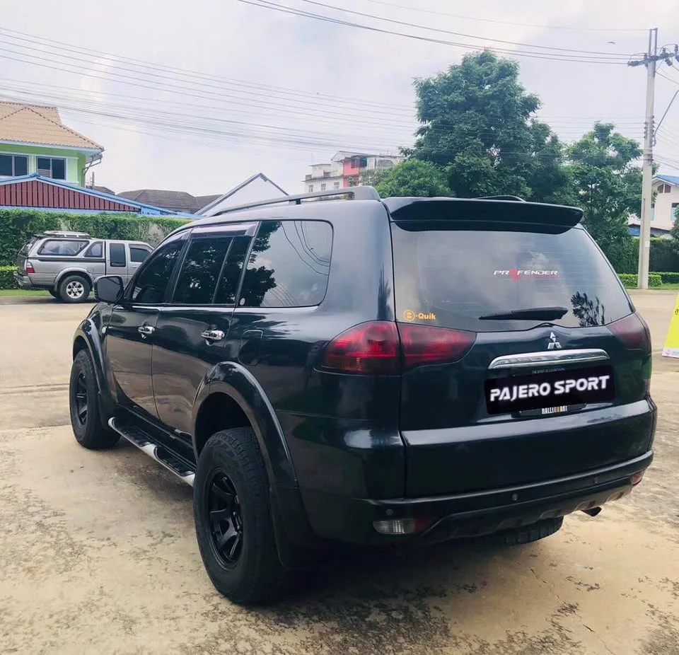2010 Mitsubishi Pajero Sport II 3