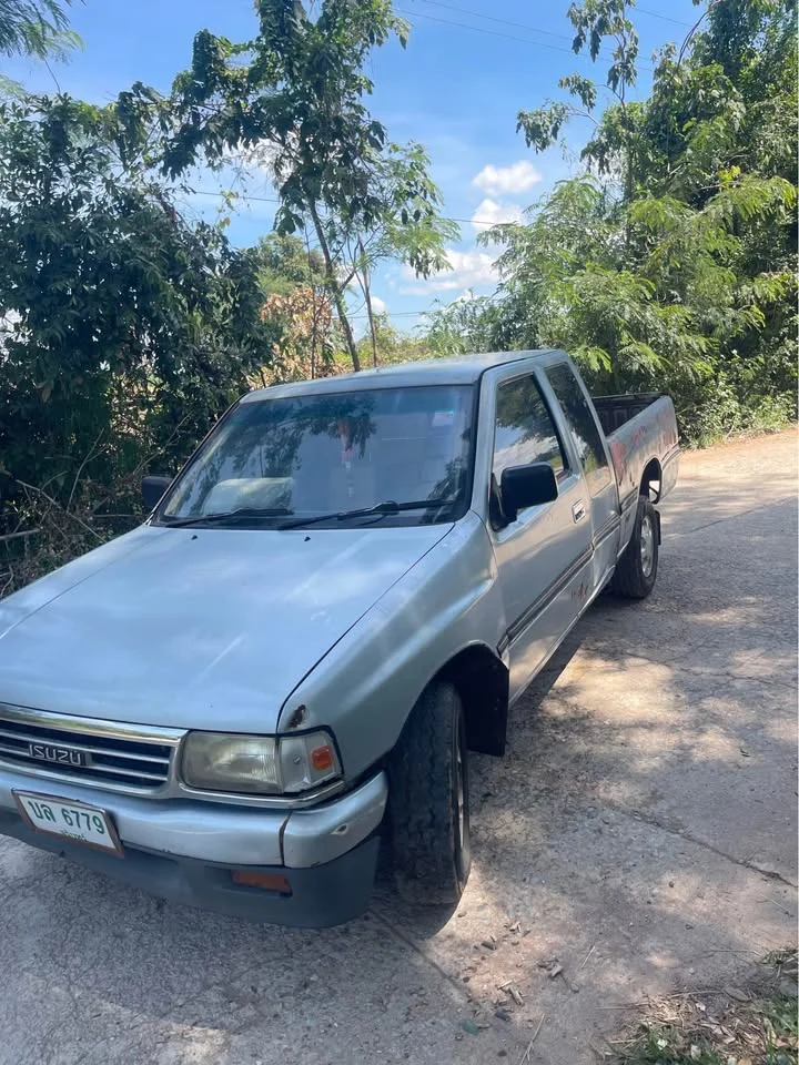 1994 Isuzu TFR III 3