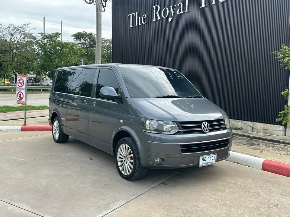 2013 Volkswagen Caravelle T5 3