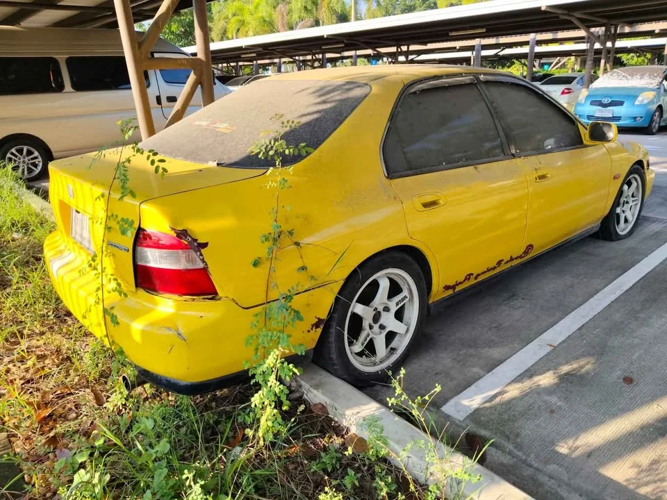 2001 Honda Accord V 3