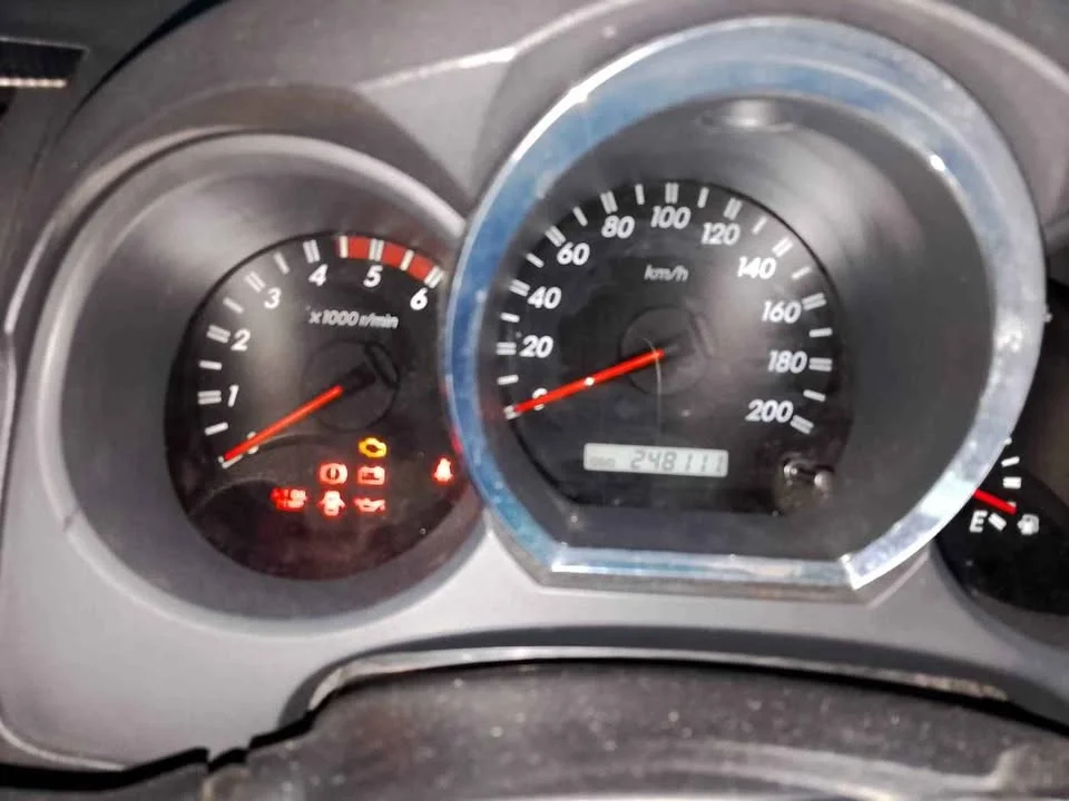 2010 Toyota Fortuner I 2