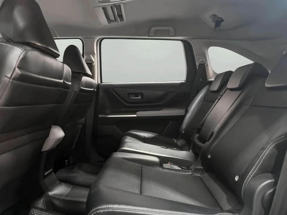 2023 Toyota Veloz III 3