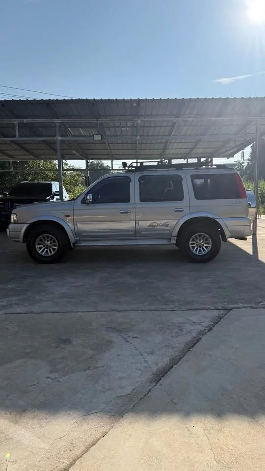 2003 Ford Everest I 2