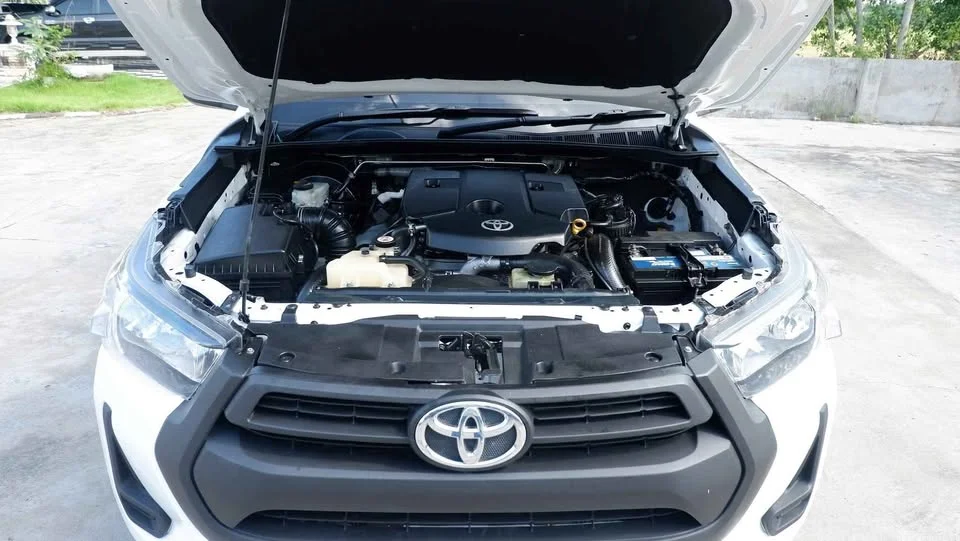 2022 Toyota Hilux VIII 2