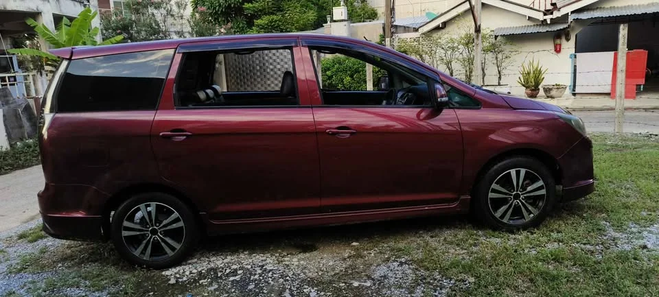 2011 Proton Exora 2
