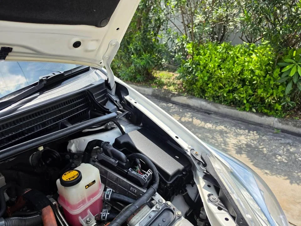 2011 Toyota Prius III 3