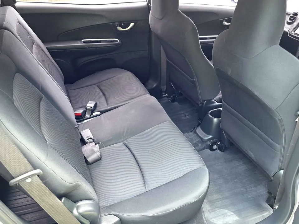 2016 Honda Mobilio II 2