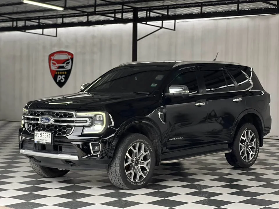 2022 Ford Everest III 3