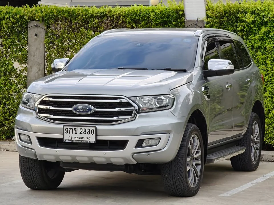 2019 Ford Everest II 2