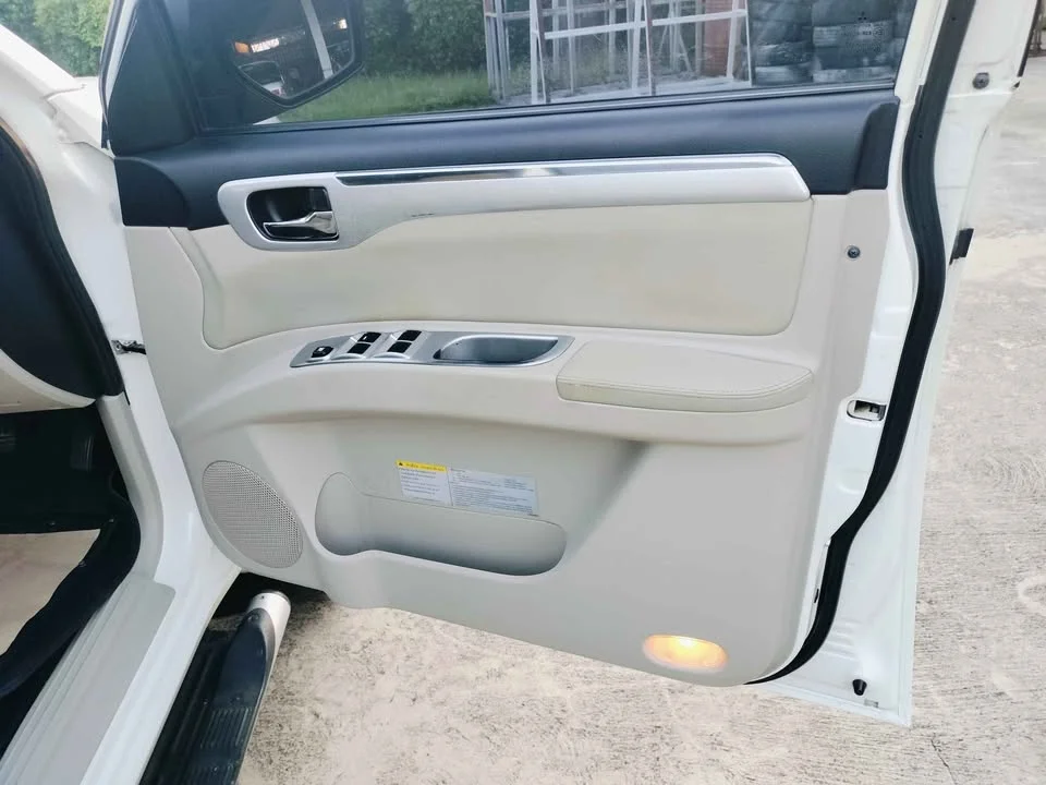 2009 Mitsubishi Pajero Sport II 2