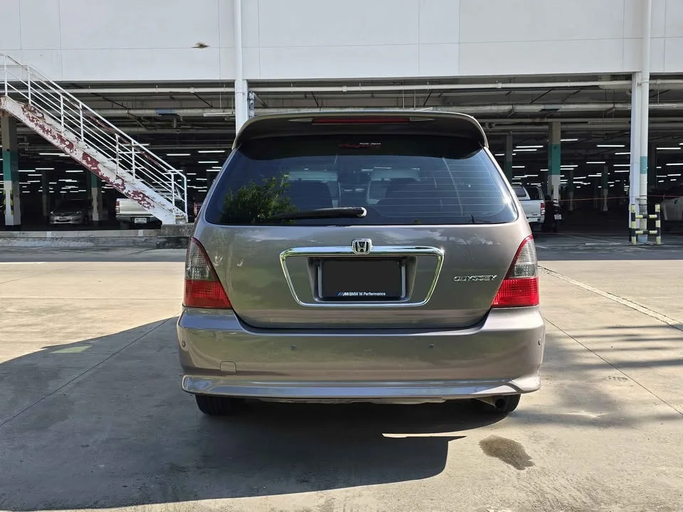 2000 Honda Odyssey II 3