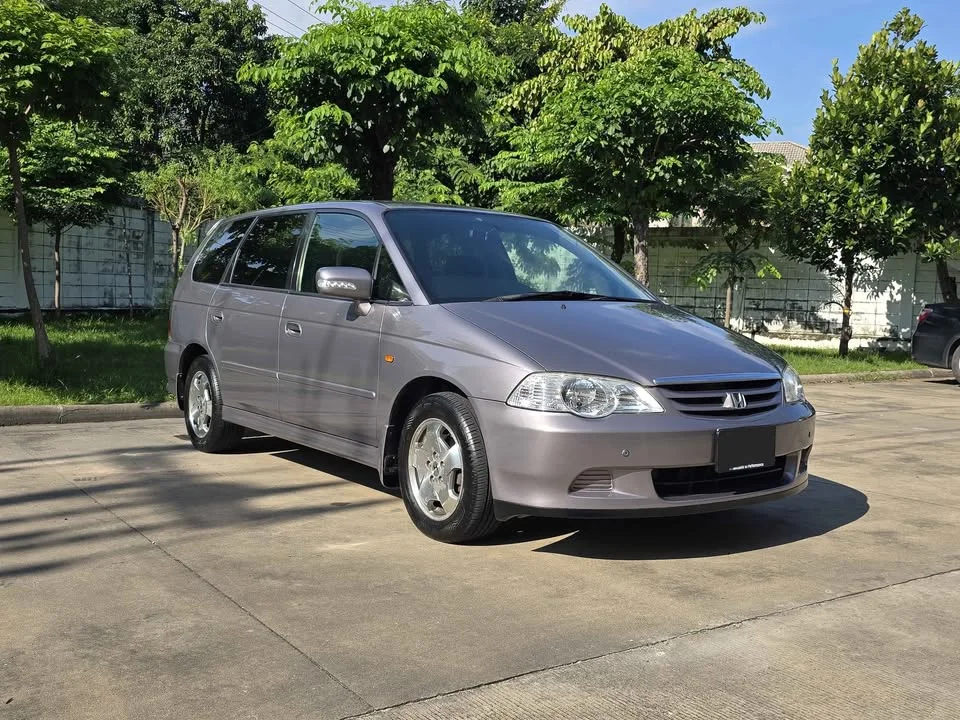 2000 Honda Odyssey II 2