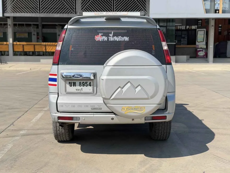 2012 Ford Everest I 2
