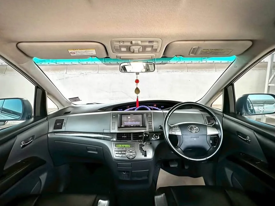 2013 Toyota Estima III 3