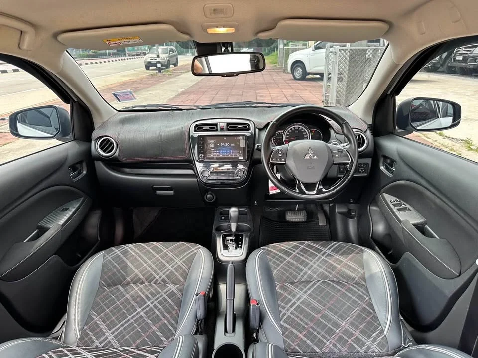2021 Mitsubishi Mirage VI 3