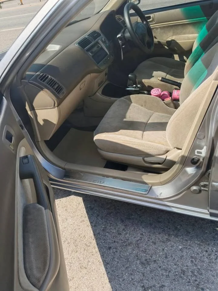 2002 Honda Civic VII 2