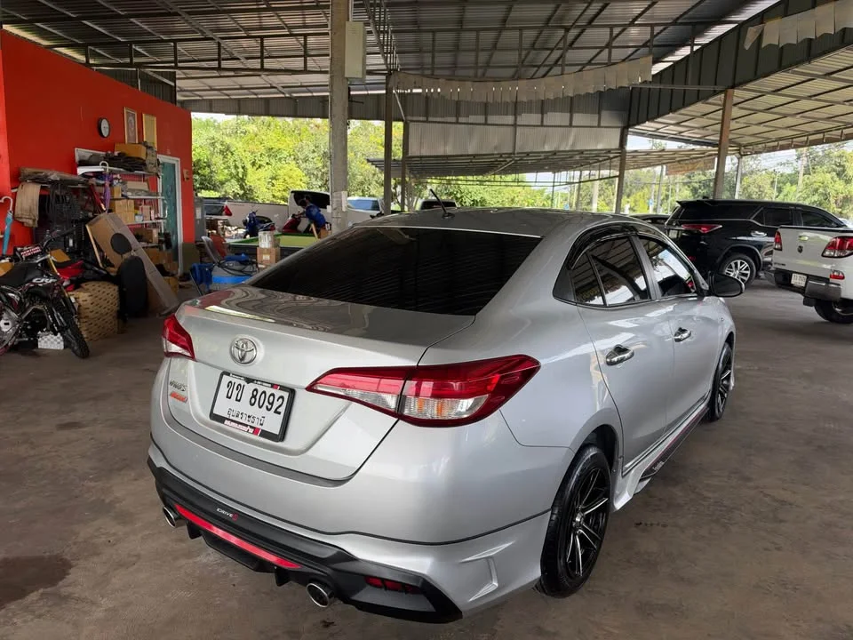 2018 Toyota Yaris ATIV III 3
