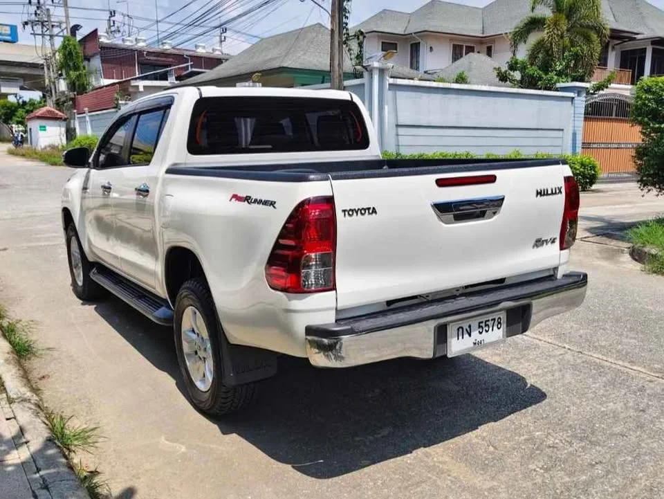 2019 Toyota Hilux VIII 2