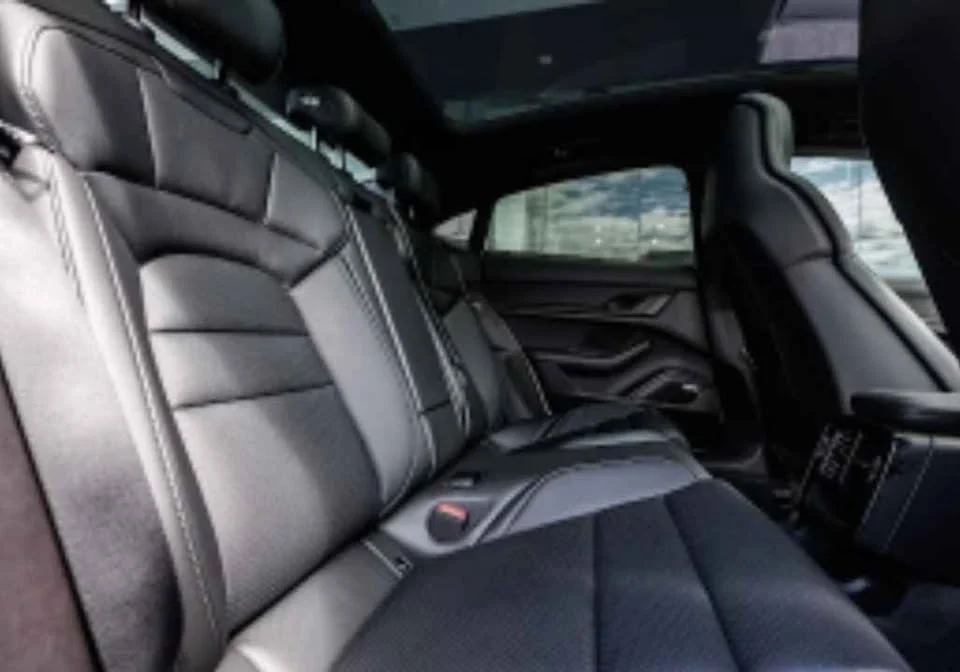 2026 Porsche Taycan 9J1 3