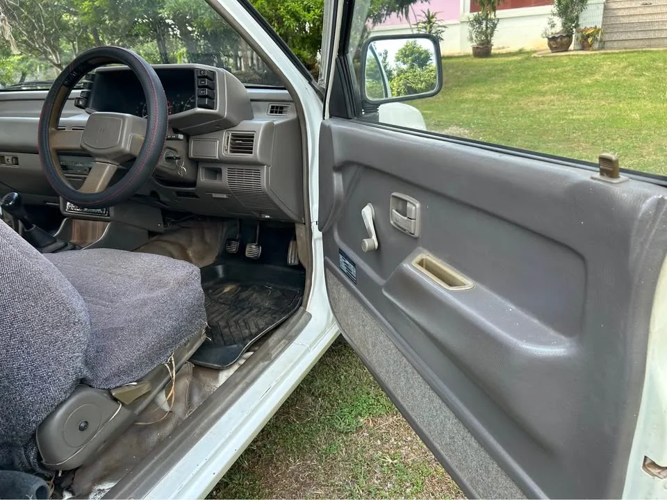 1995 Isuzu TFR III 3