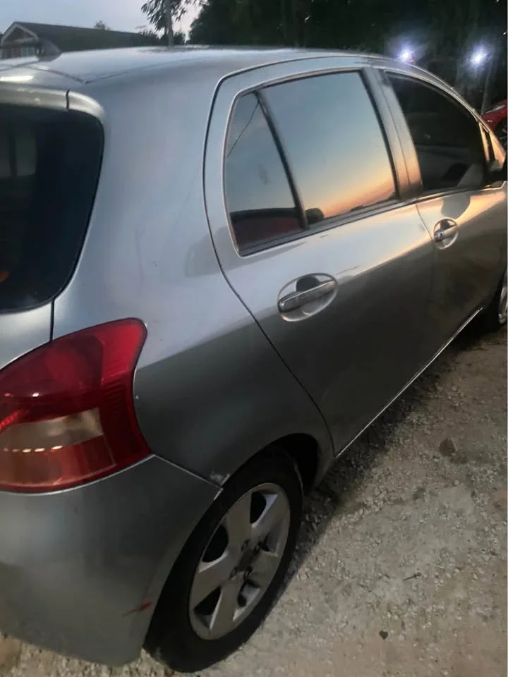 2006 Toyota Yaris II 2