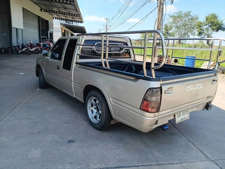 1997 Isuzu Faster Dragon Eyes III 2