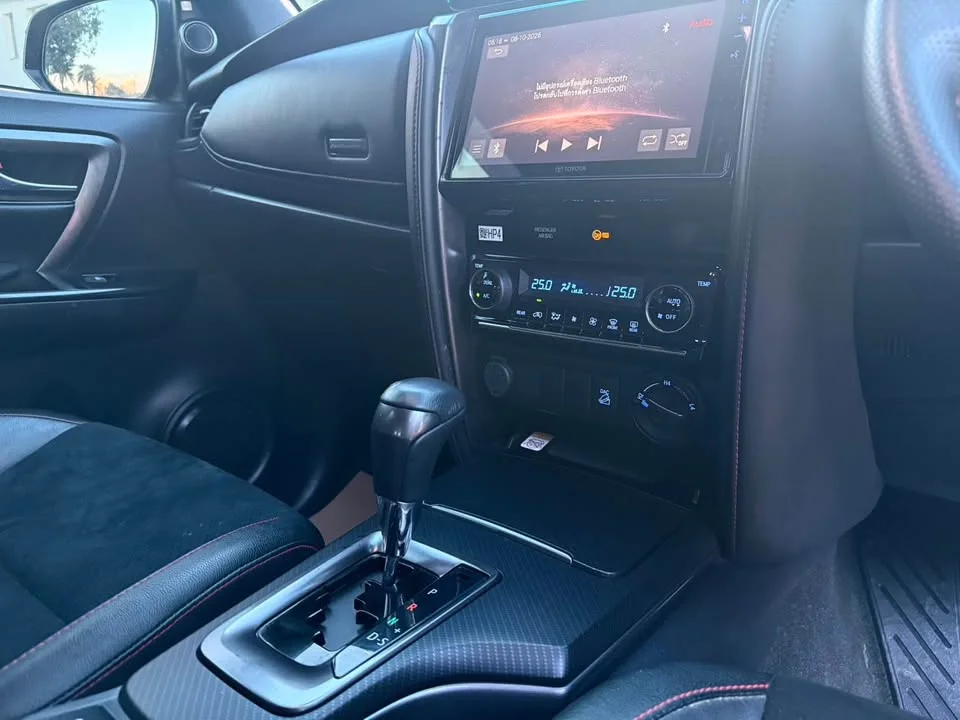 2025 Toyota Fortuner II 2