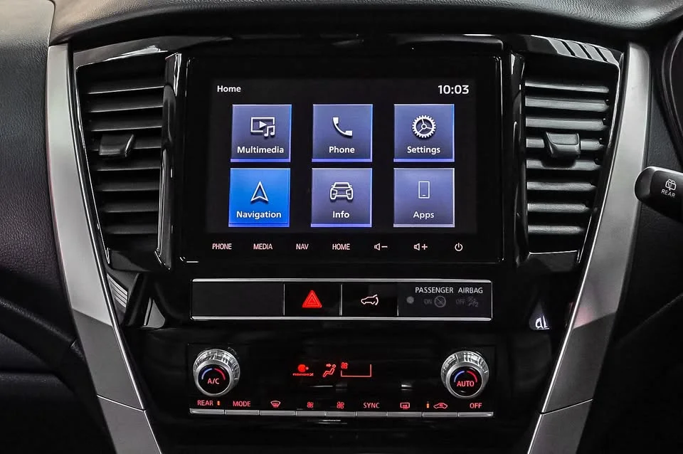 2023 Mitsubishi Pajero Sport III 3