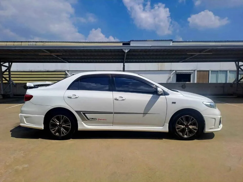 2013 Toyota Corolla Altis X (E140) 2