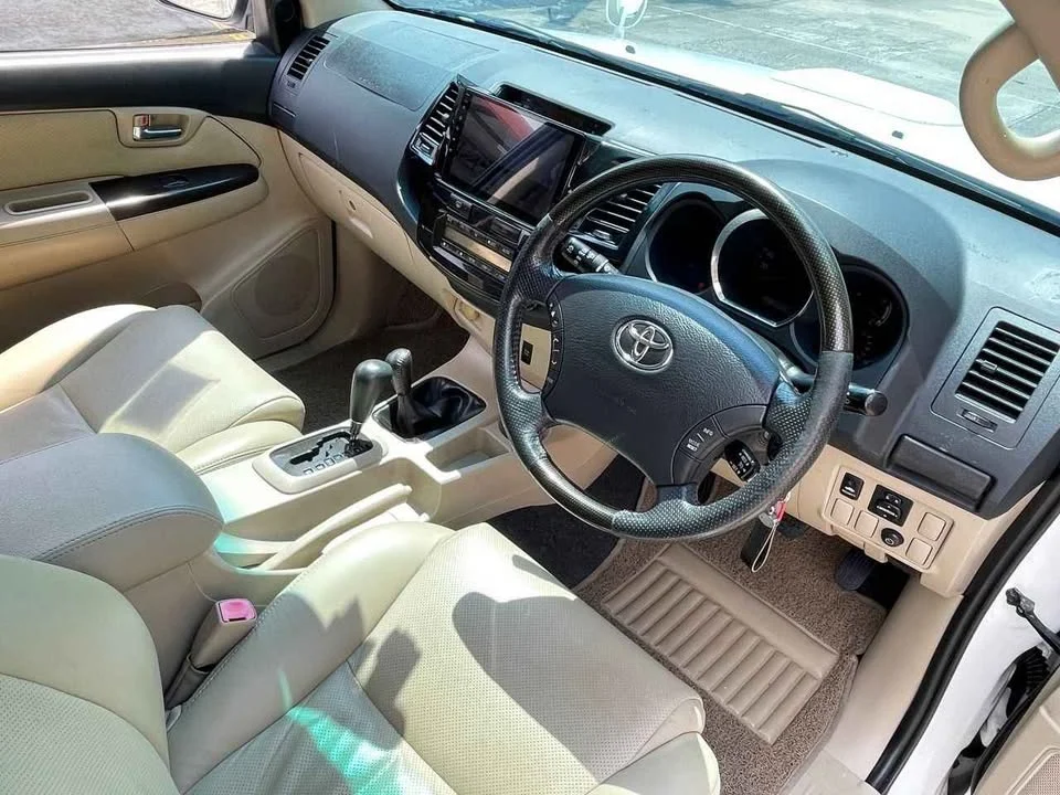 2008 Toyota Fortuner I 3