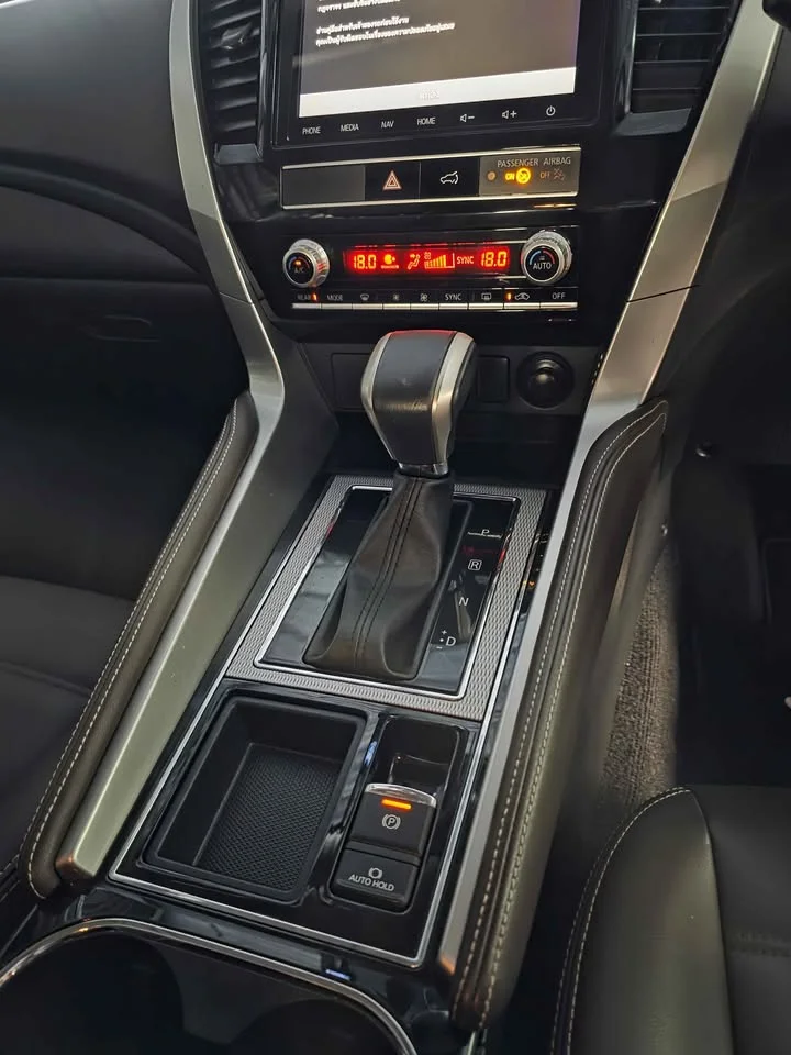 2020 Mitsubishi Pajero Sport III 2