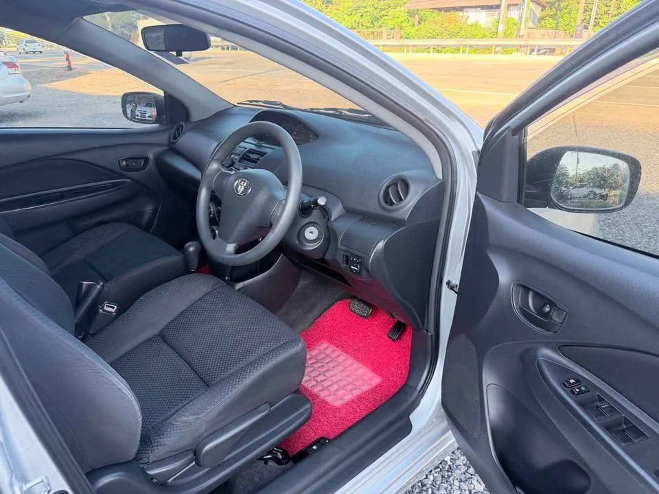 2010 Toyota Vios II 2