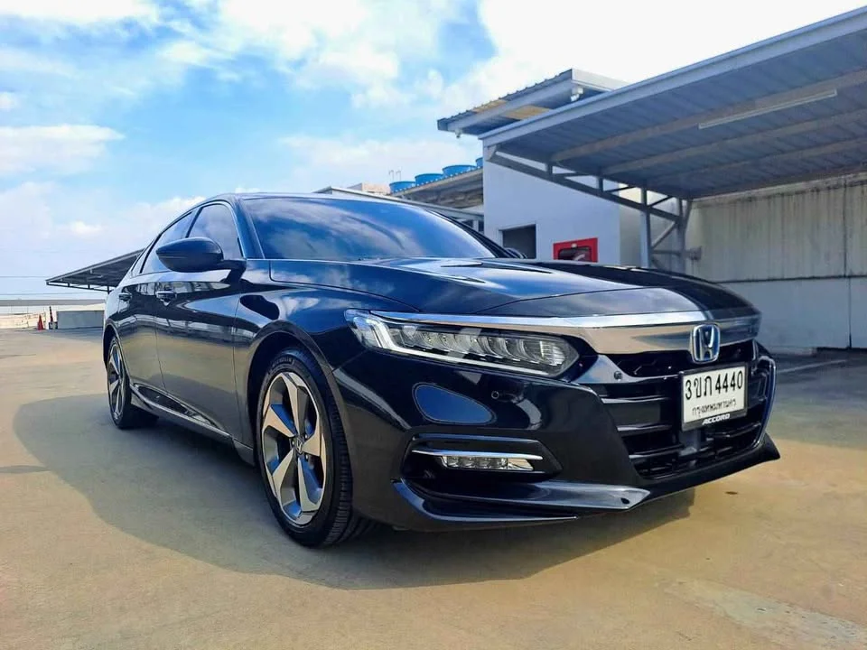 2022 Honda Accord X 2