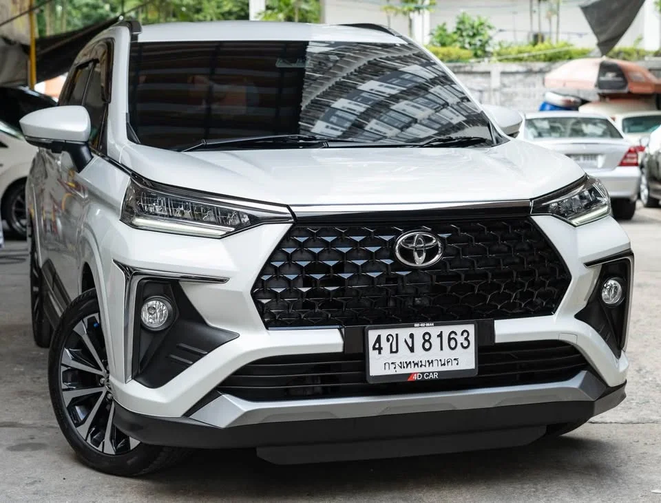 2023 Toyota Veloz III 3