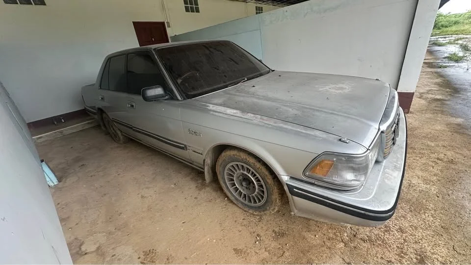 1990 Toyota Crown VIII (S130) 3