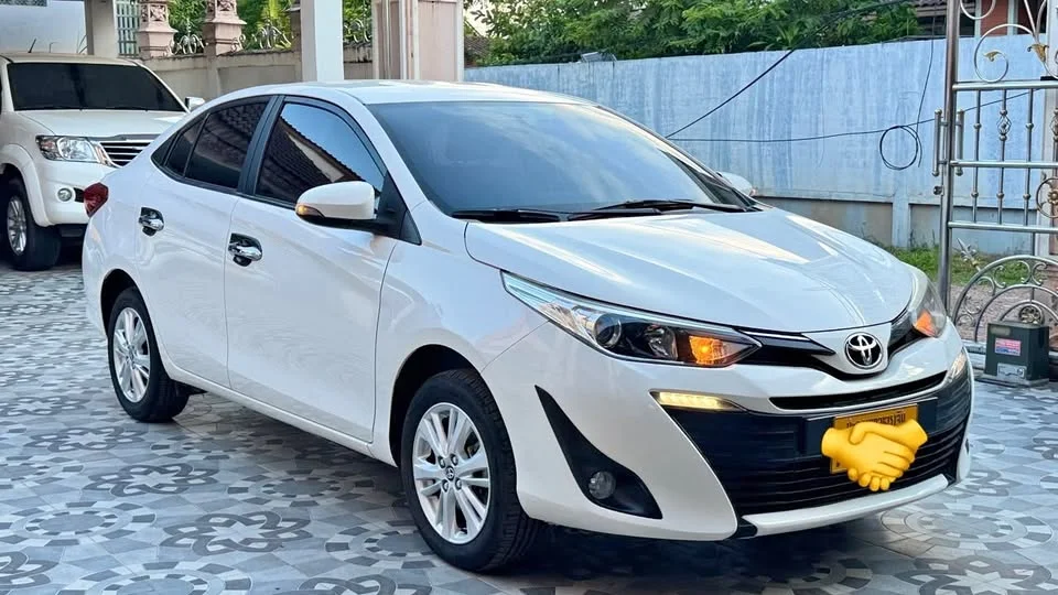 2020 Toyota Yaris ATIV III 2
