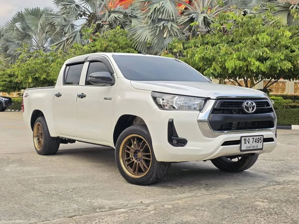 2022 Toyota Hilux VIII 3