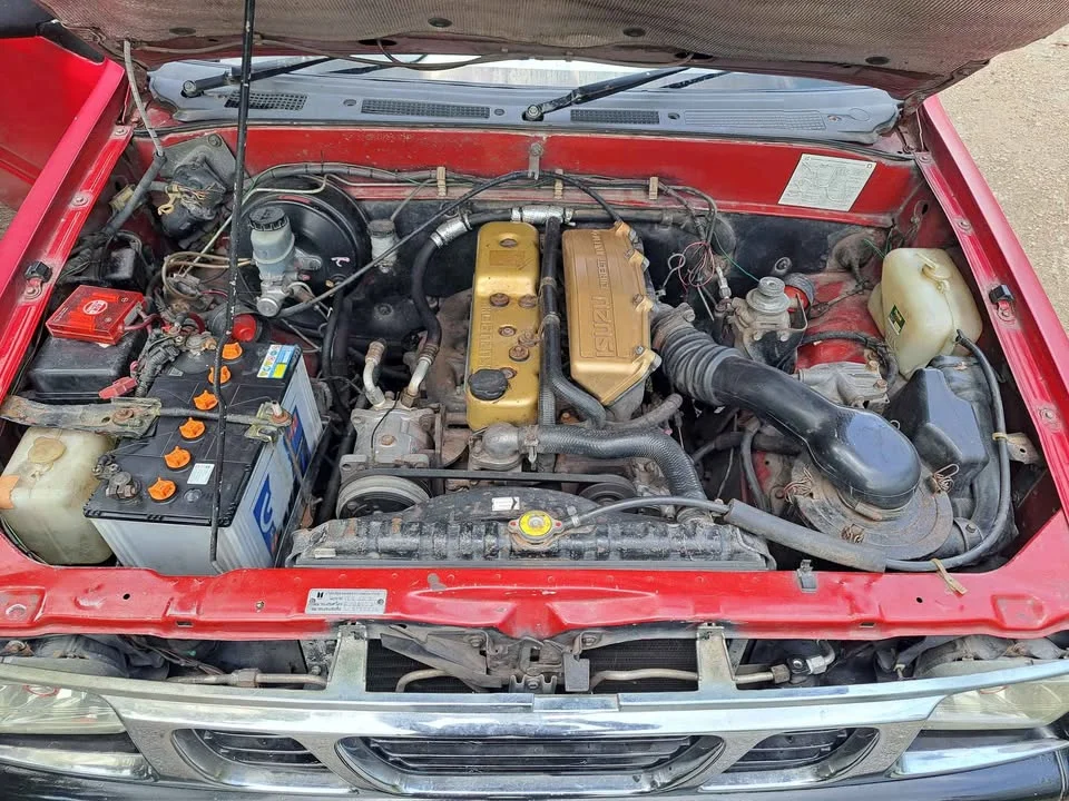 1994 Isuzu TFR III 2