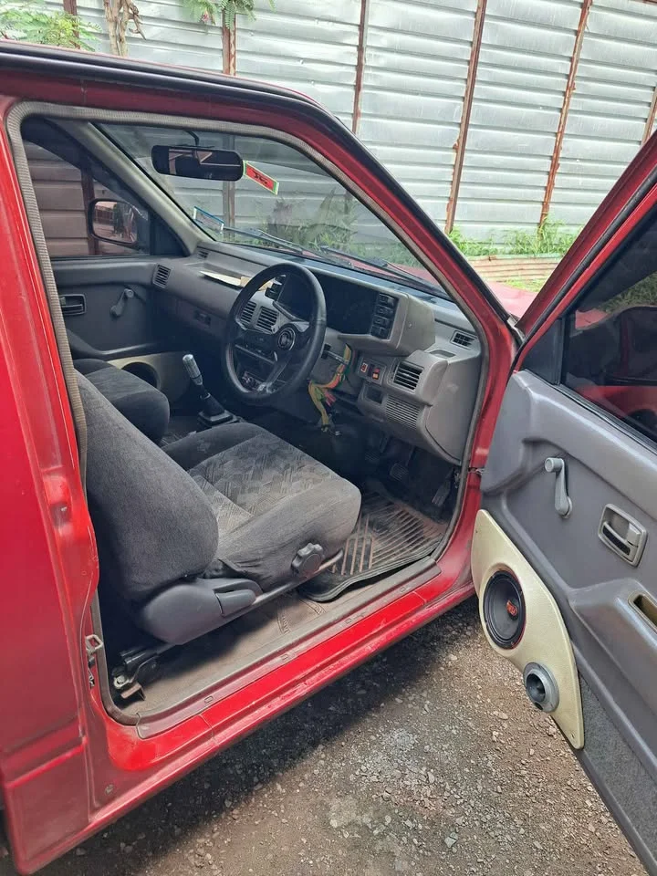 1994 Isuzu TFR III 3