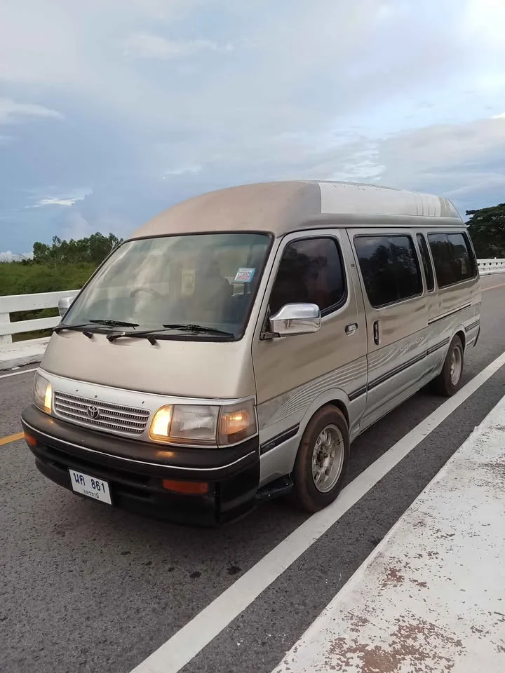 2003 Toyota Commuter IV (H100) 2