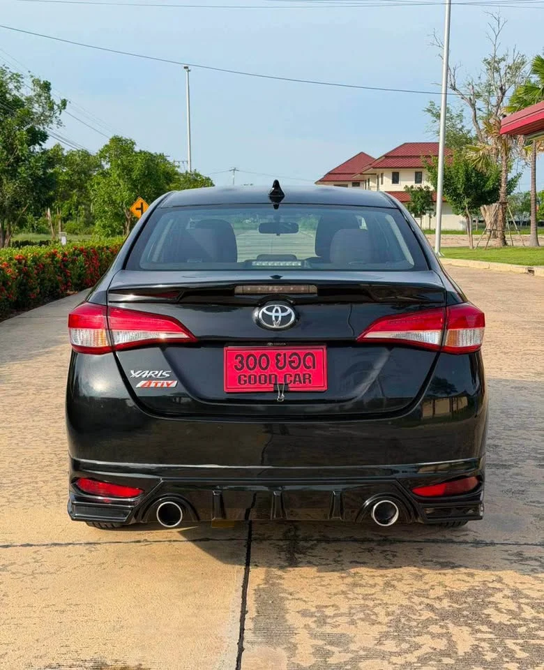 2018 Toyota Yaris ATIV III 3