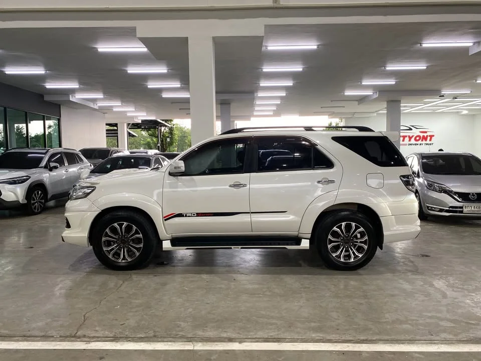 2014 Toyota Fortuner I 2
