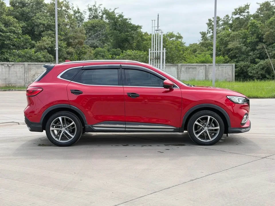 2021 MG HS 2