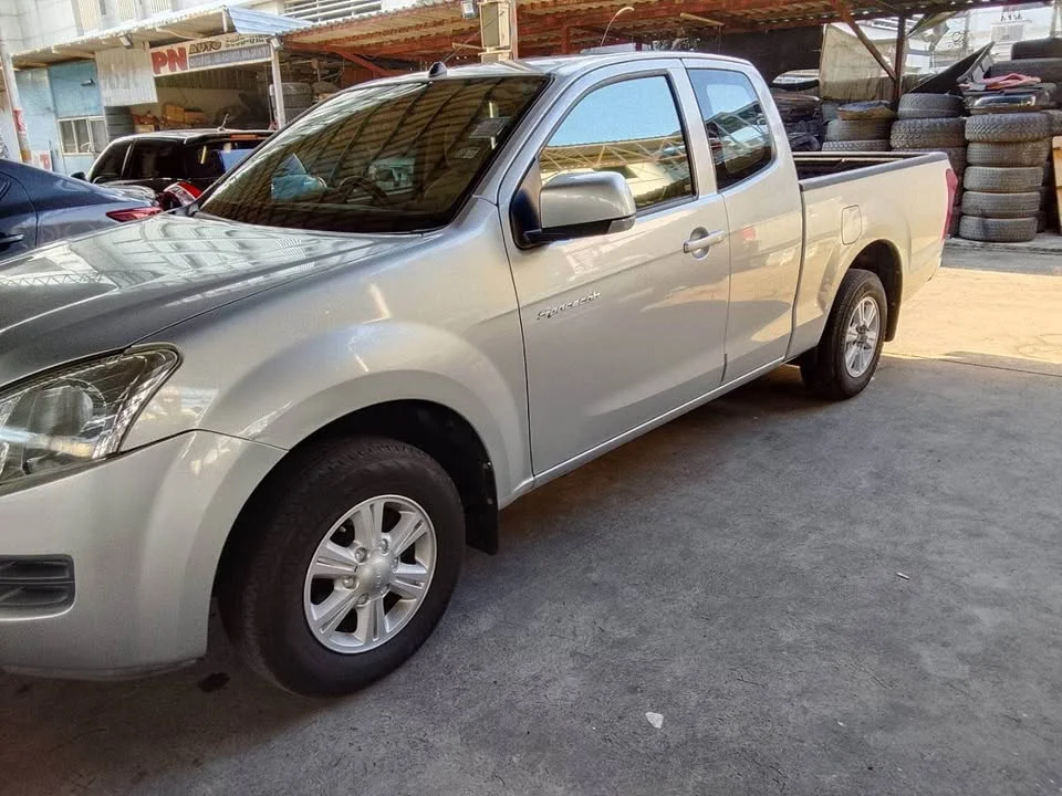 2013 Isuzu D-Max II (RT) 3