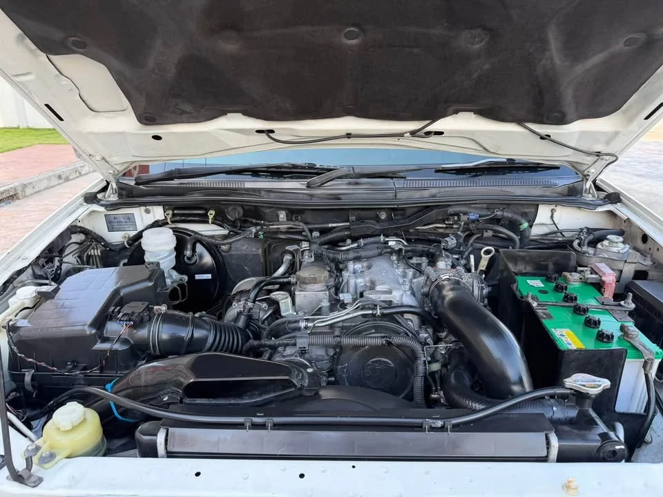 2011 Mitsubishi Pajero Sport II 2